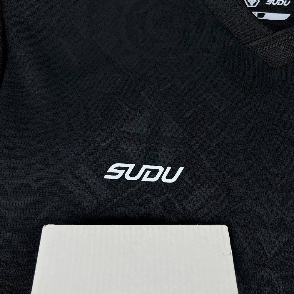 2025/26 Wolverhampton Wanderers Goalkeeper Black Jersey